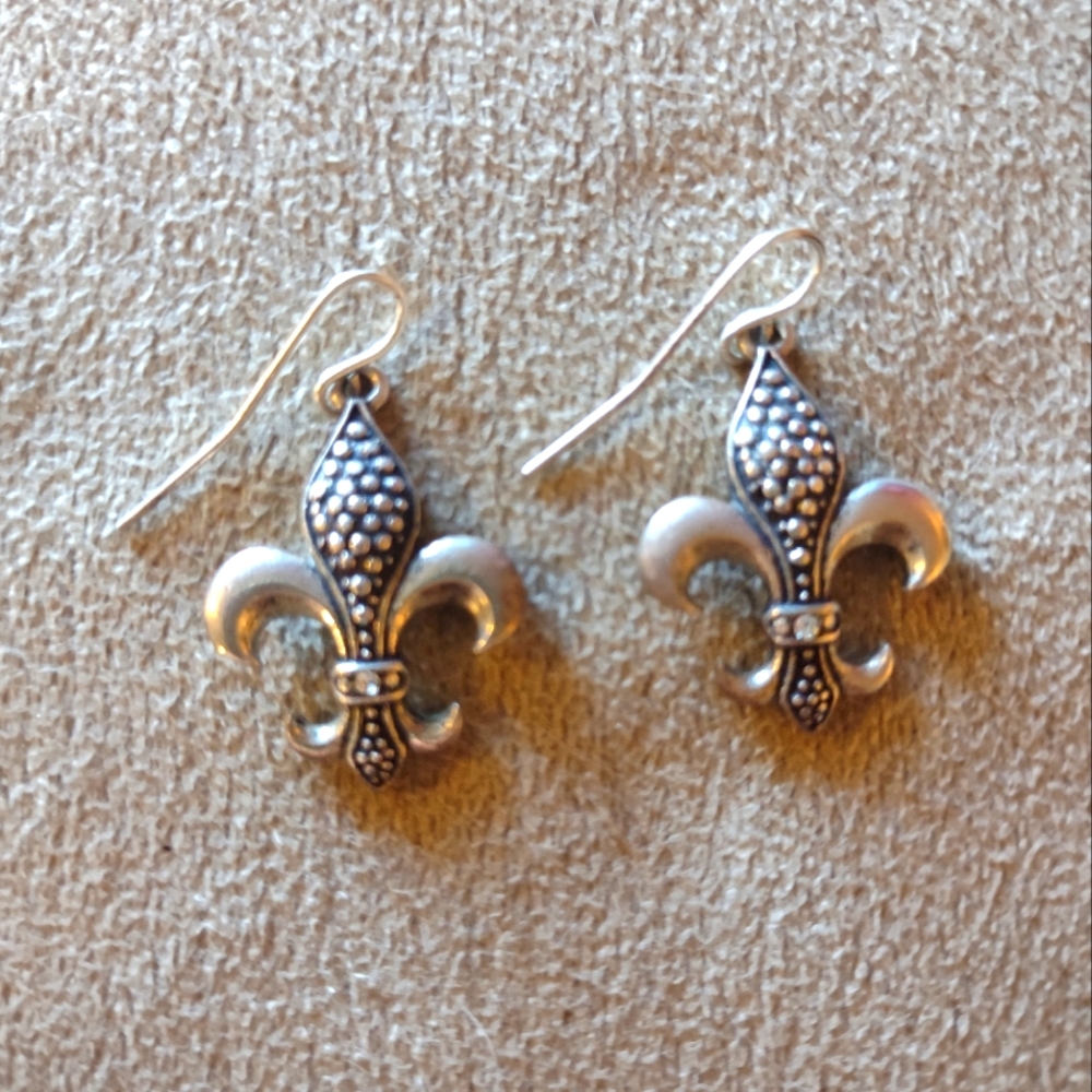 Fleur de lis Silvertone Textured Dangle Earrings